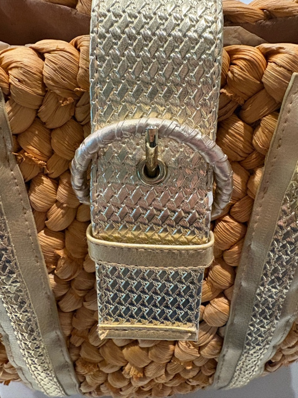 XOXO Corn Husk Straw Handbag - Picture 3 of 16